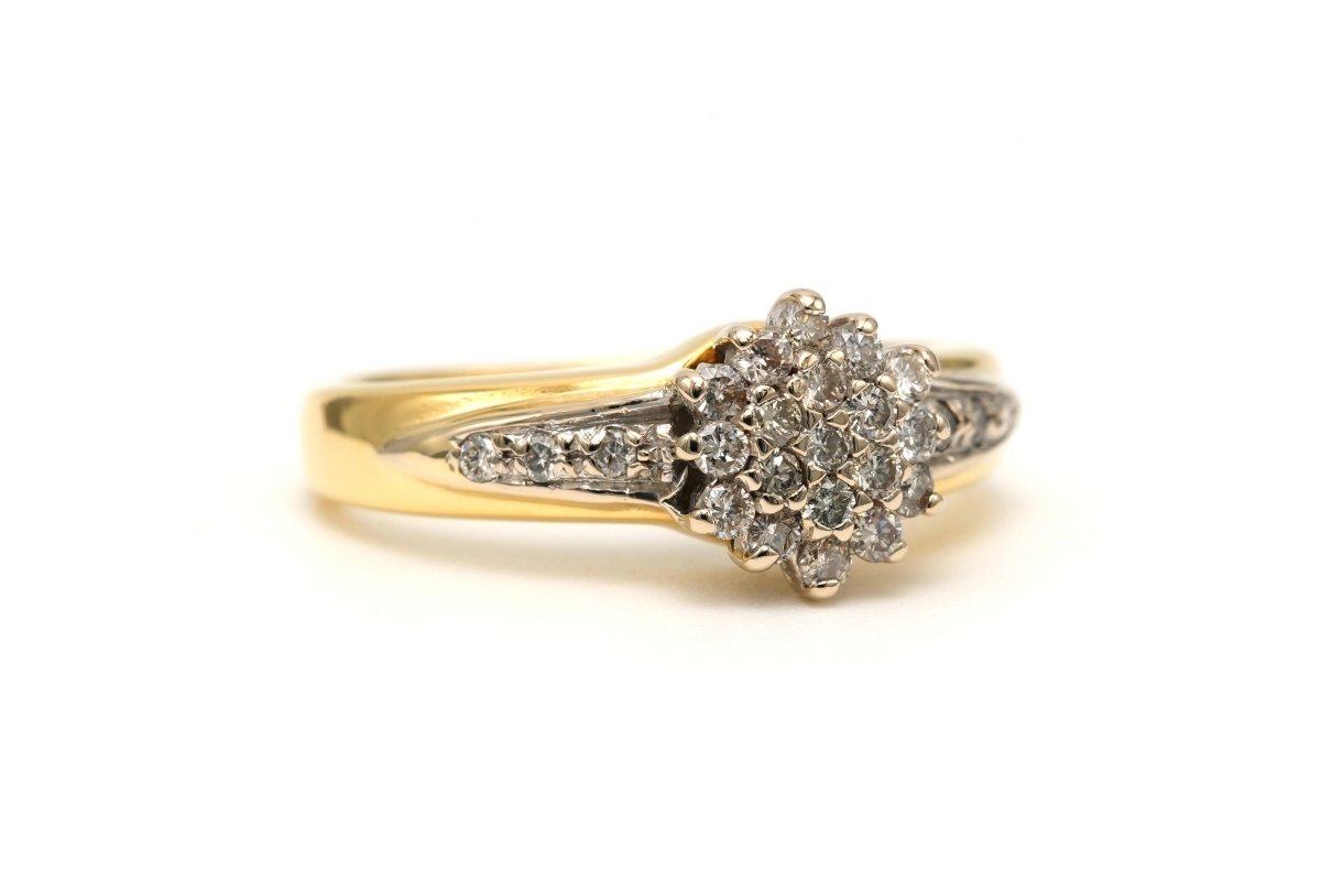 Bague en or jaune et diamants - Castafiore