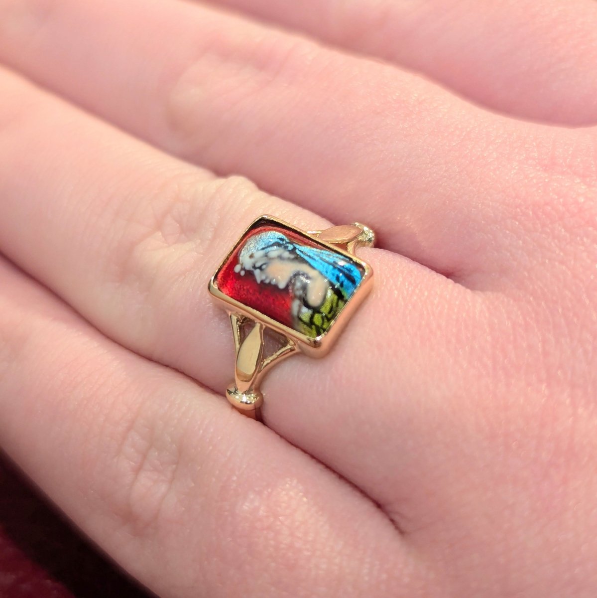 Bague en or jaune et émail - Castafiore