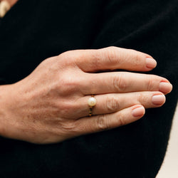 Bague en or jaune et perle - Castafiore
