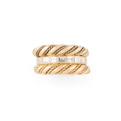 Bague en or jaune godronné sertie de diamant baguette - Castafiore