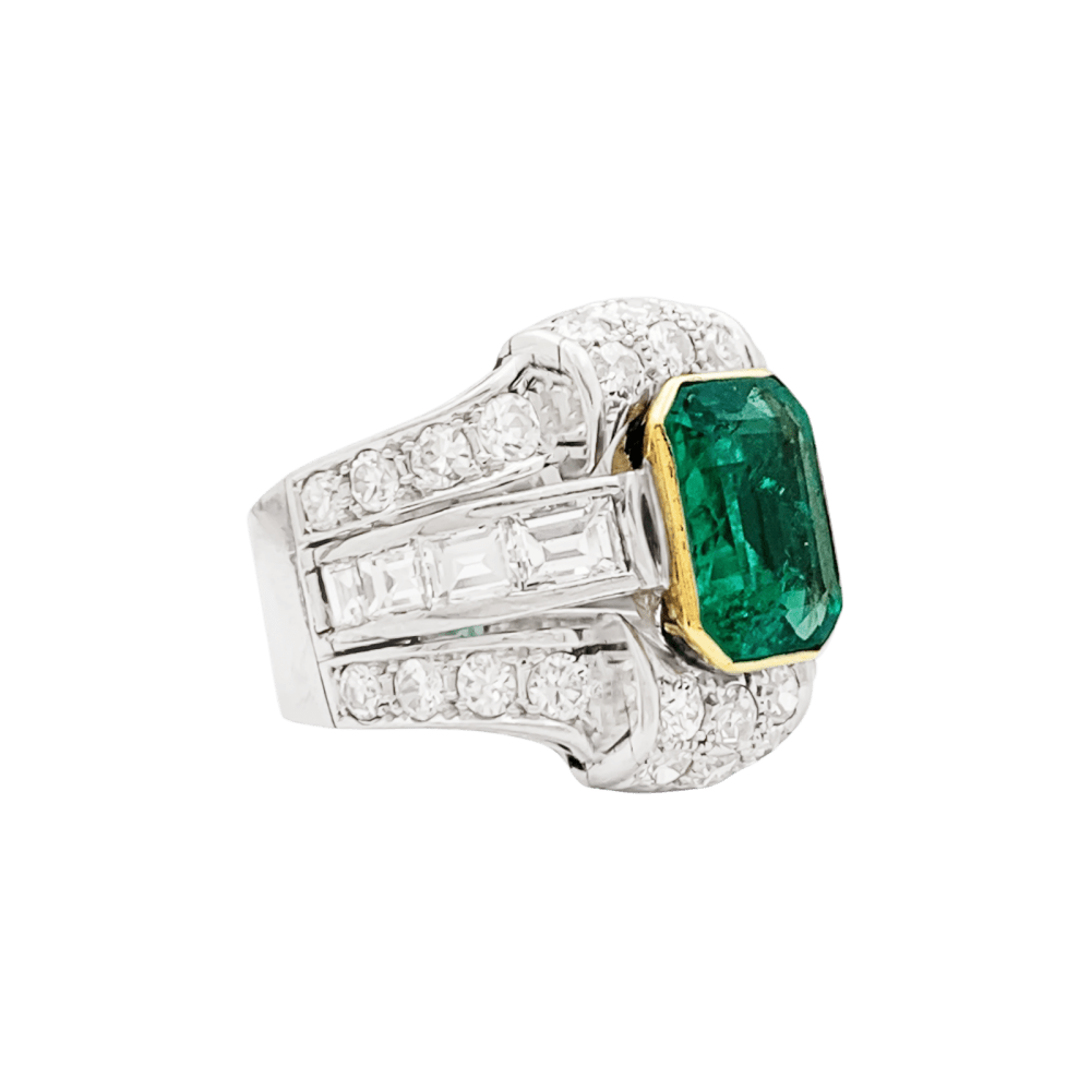 Bague en or jaune, platine, émeraude et diamants - Castafiore