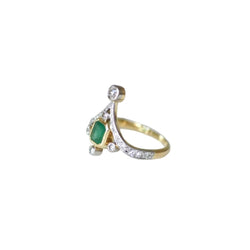 Bague en or jaune, platine, émeraude et diamants - Castafiore