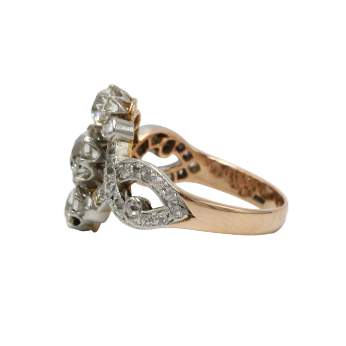 Bague en or jaune, platine et diamants - Castafiore