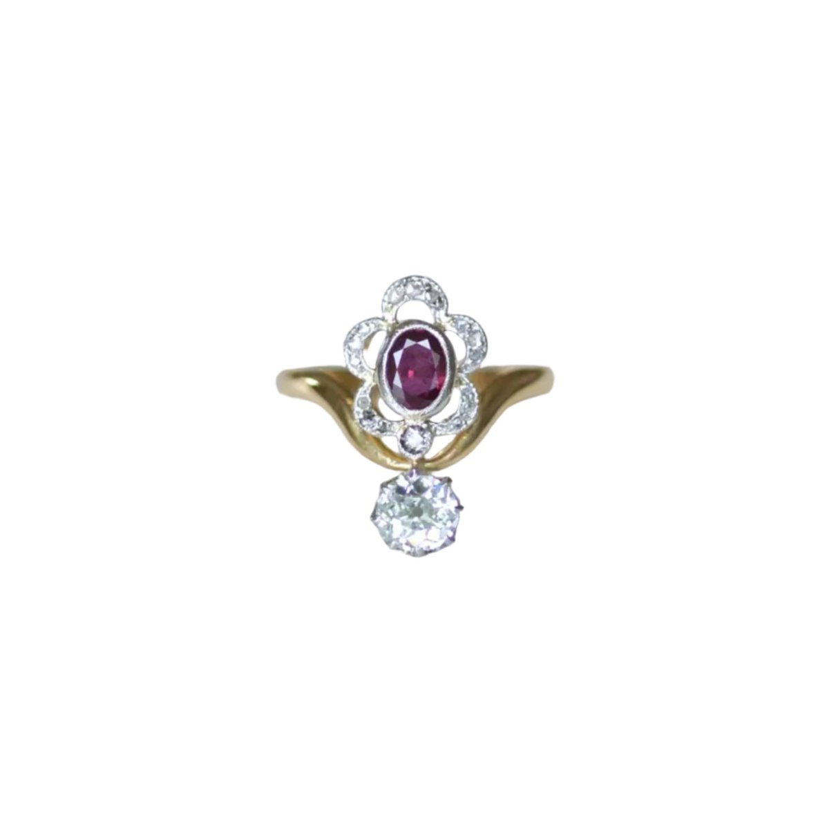 Bague en or jaune, platine, rubis, et diamants - Castafiore