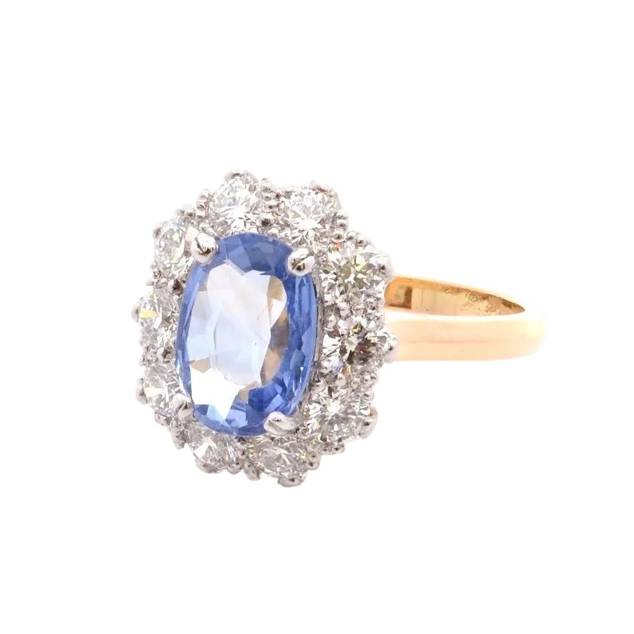 Bague en or jaune, platine, saphir et diamants - Castafiore