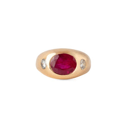 Bague en or jaune, rubis et diamants - Castafiore