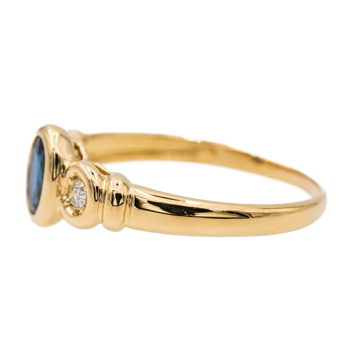 Bague en or jaune, saphir et diamant - Castafiore