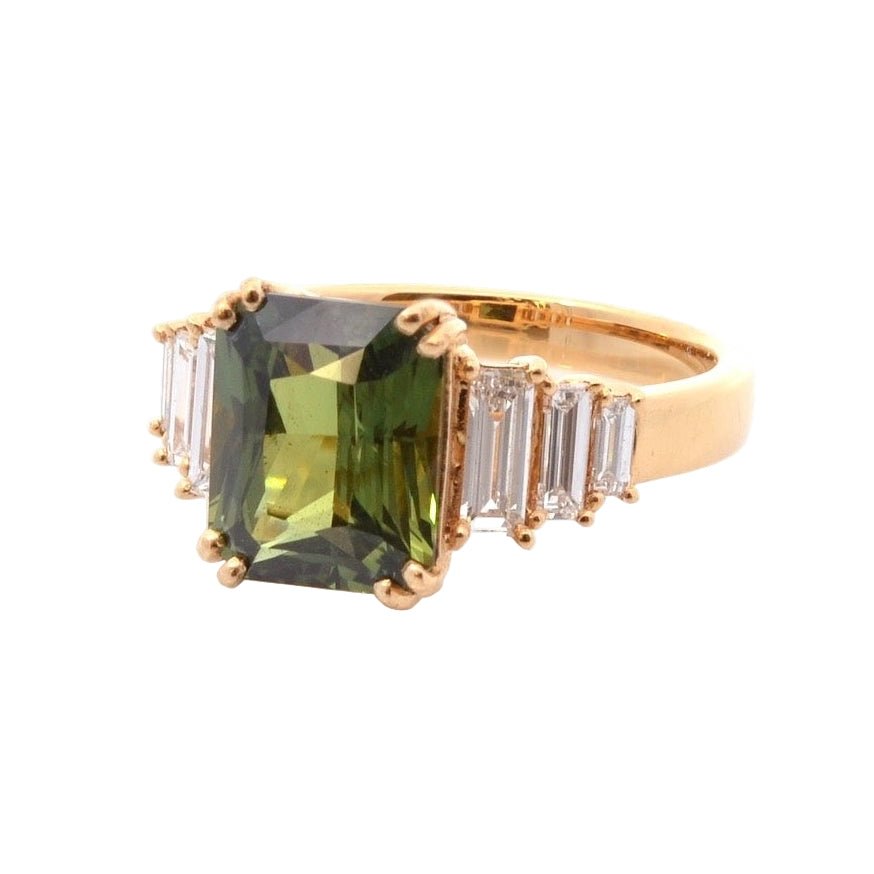 Bague en or jaune, saphir, et diamants - Castafiore