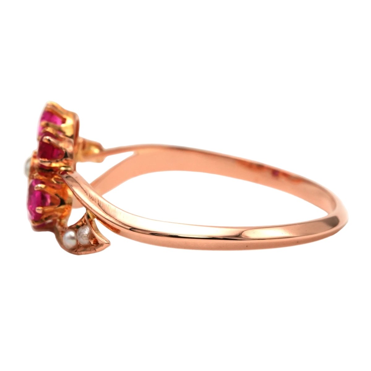 Bague en or jaune, saphirs et perles - Castafiore