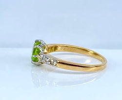 Bague en or , péridot et diamants vers 1900 - Castafiore
