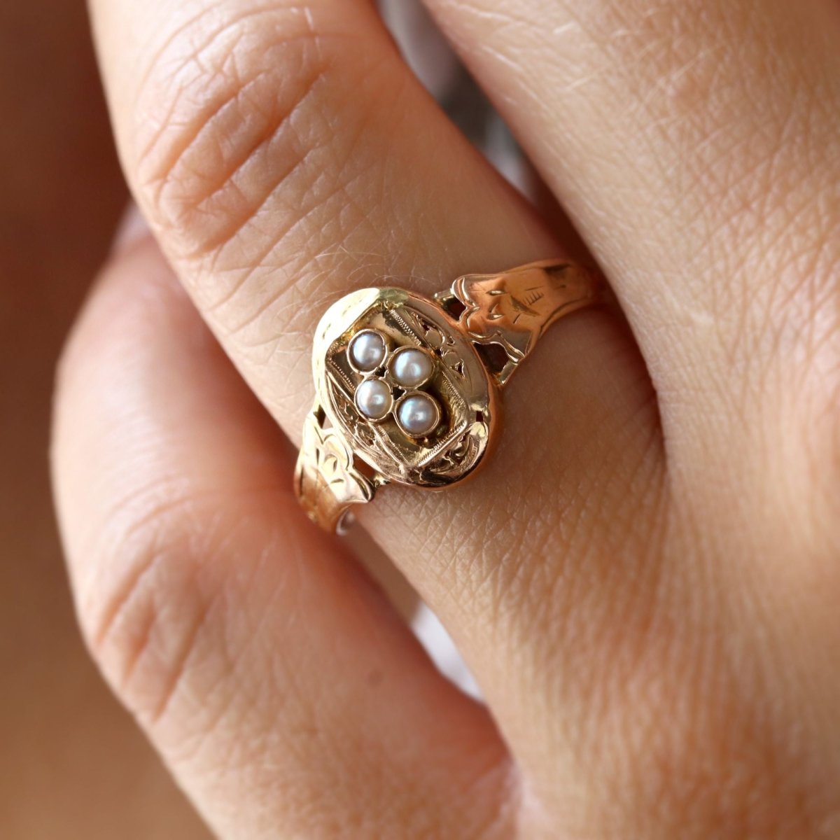 Bague en or rose et perles - Castafiore