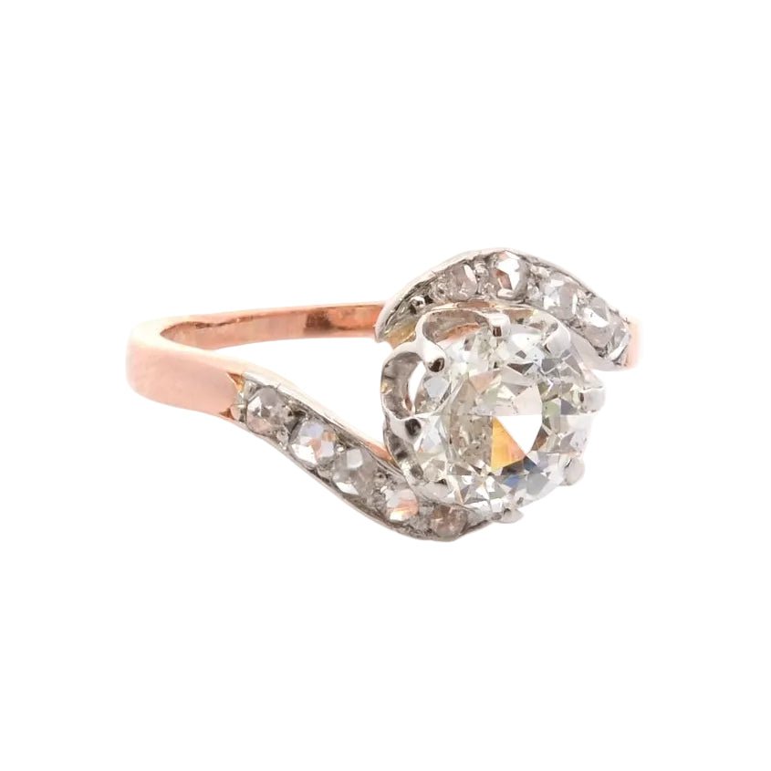 Bague en or rose, platine et diamants - Castafiore