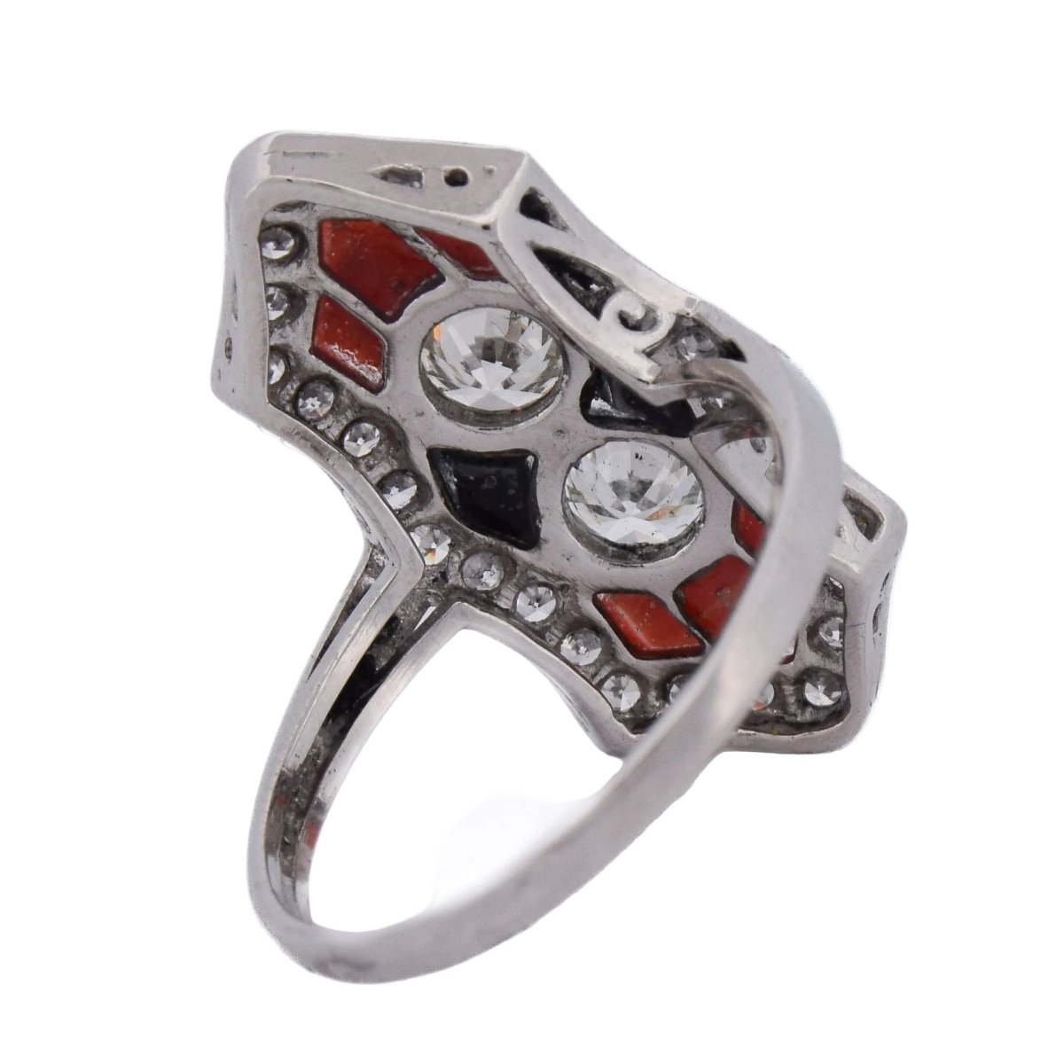 Bague en platine, corail, onyx et diamants - Castafiore