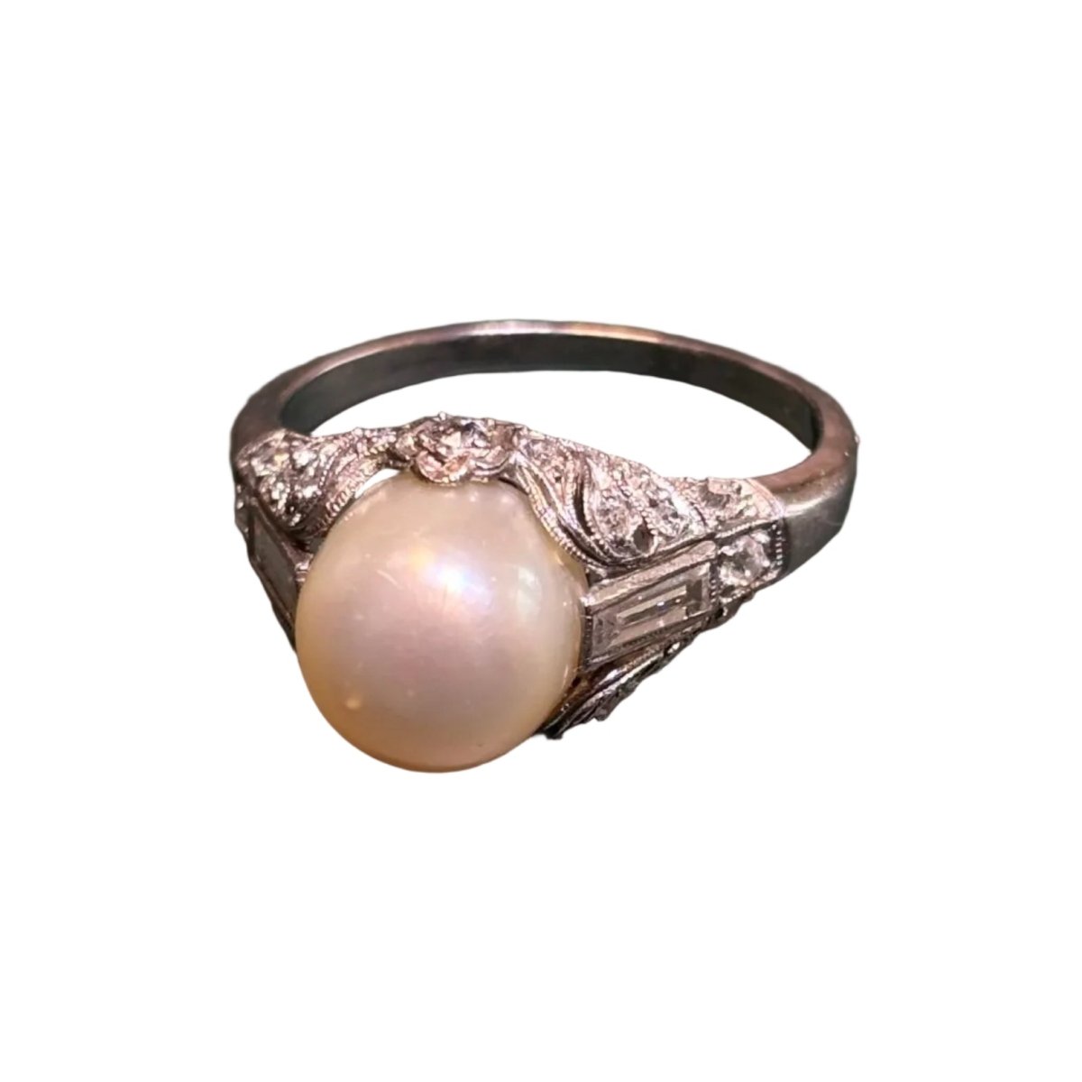 Bague en platine, perle et diamants - Castafiore