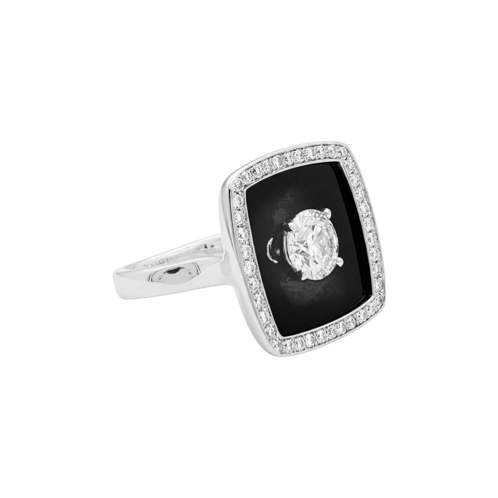 Bague Entourage CHANEL "Nuit noire" en or blanc, émail et diamants - Castafiore