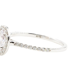 Bague Entourage en or blanc, diamant fancy light purplish pink et diamants - Castafiore