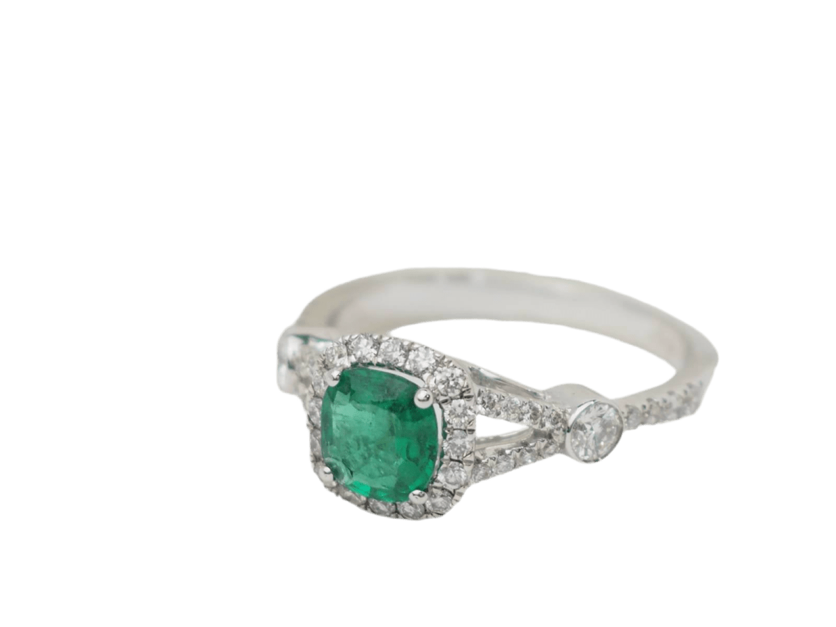 Bague Entourage en or blanc, émeraude et diamants - Castafiore