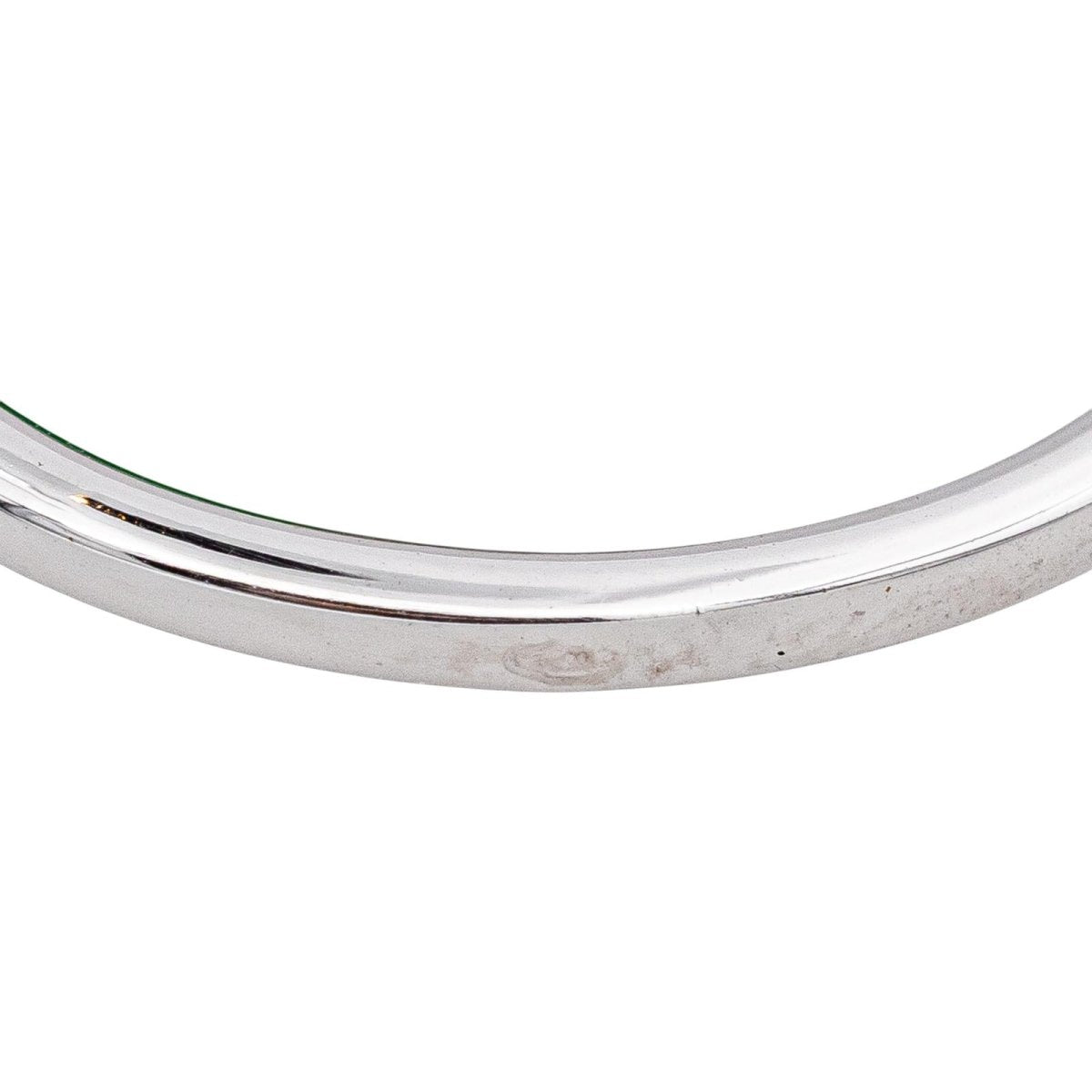 Bague Entourage en or blanc, émeraude et diamants - Castafiore