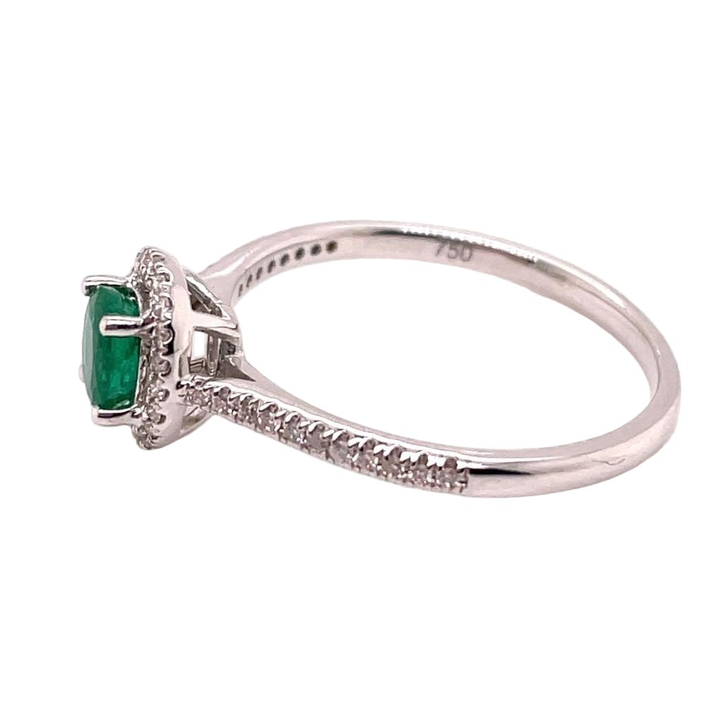 Bague Entourage en or blanc, émeraude et diamants - Castafiore
