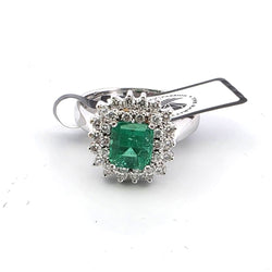 Bague Entourage en or blanc, émeraude et diamants - Castafiore