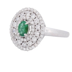 Bague Entourage en or blanc, émeraude et diamants - Castafiore