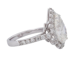 Bague Entourage en or blanc et diamants - Castafiore