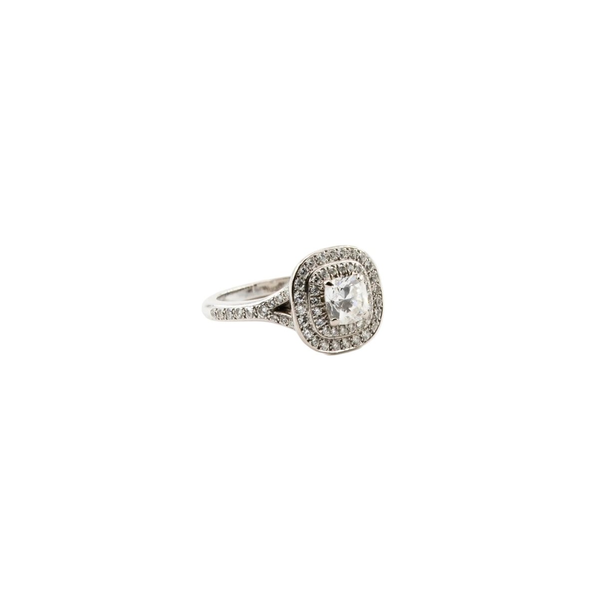 Bague Entourage en or blanc et diamants - Castafiore