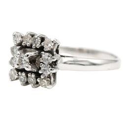 Bague Entourage en or blanc et diamants - Castafiore