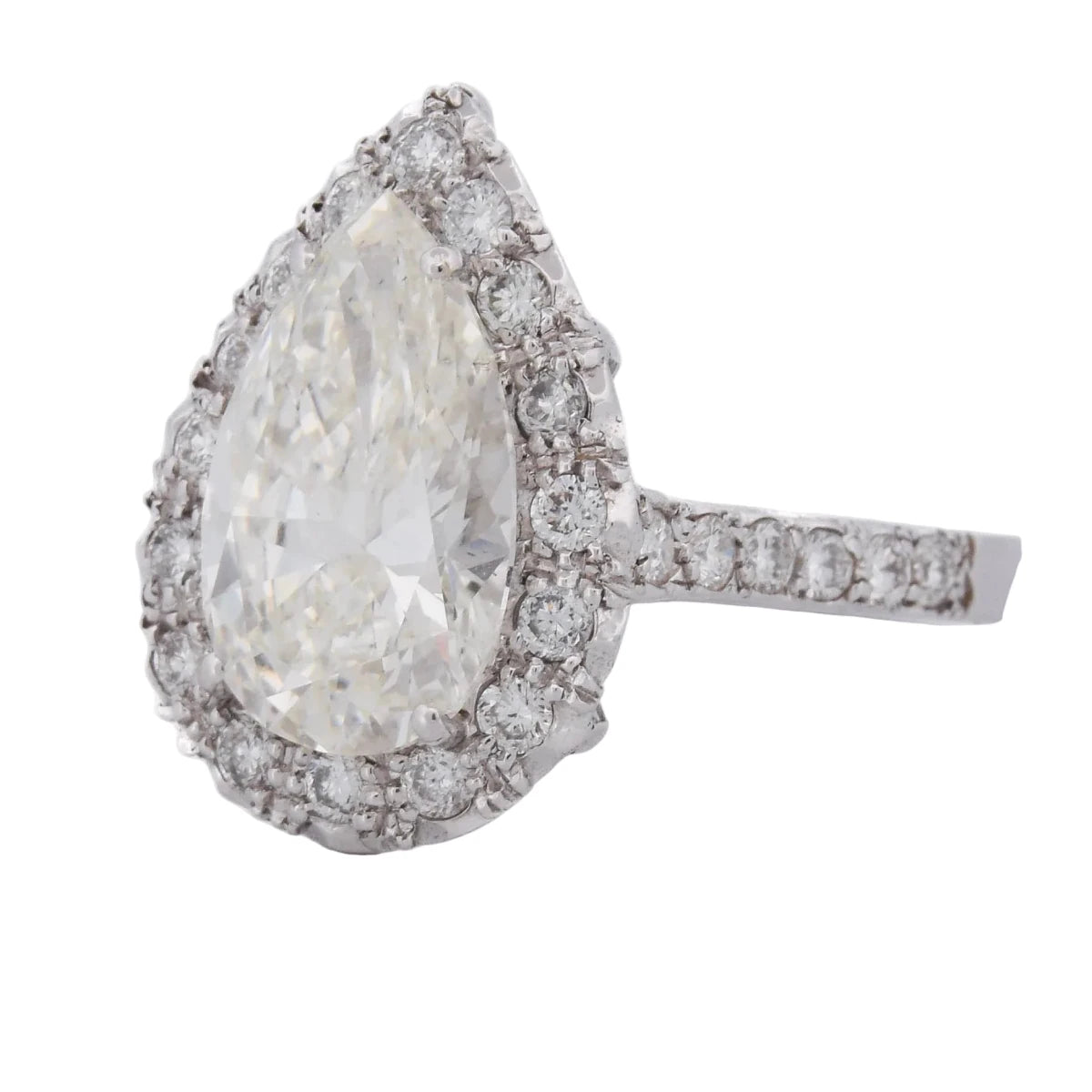 Bague Entourage en or blanc et diamants - Castafiore