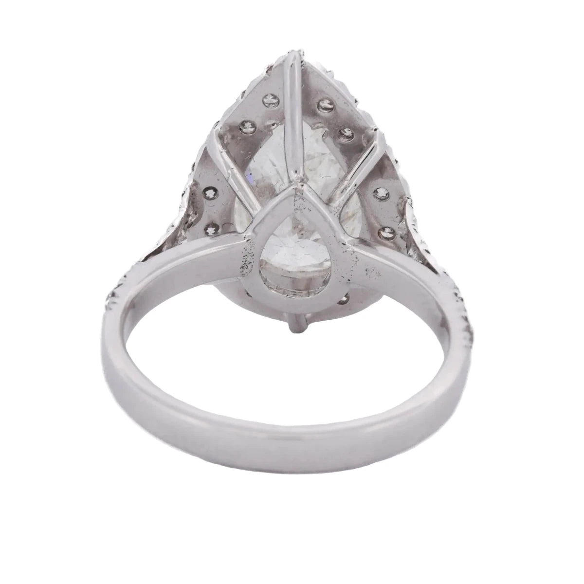 Bague Entourage en or blanc et diamants - Castafiore