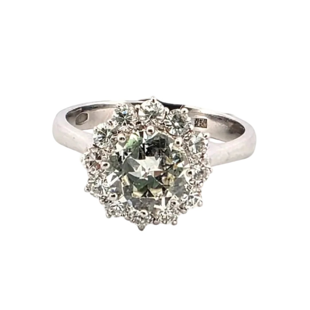 Bague Entourage en or blanc et diamants - Castafiore