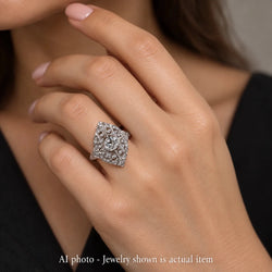 Bague Entourage en or blanc et diamants - Castafiore