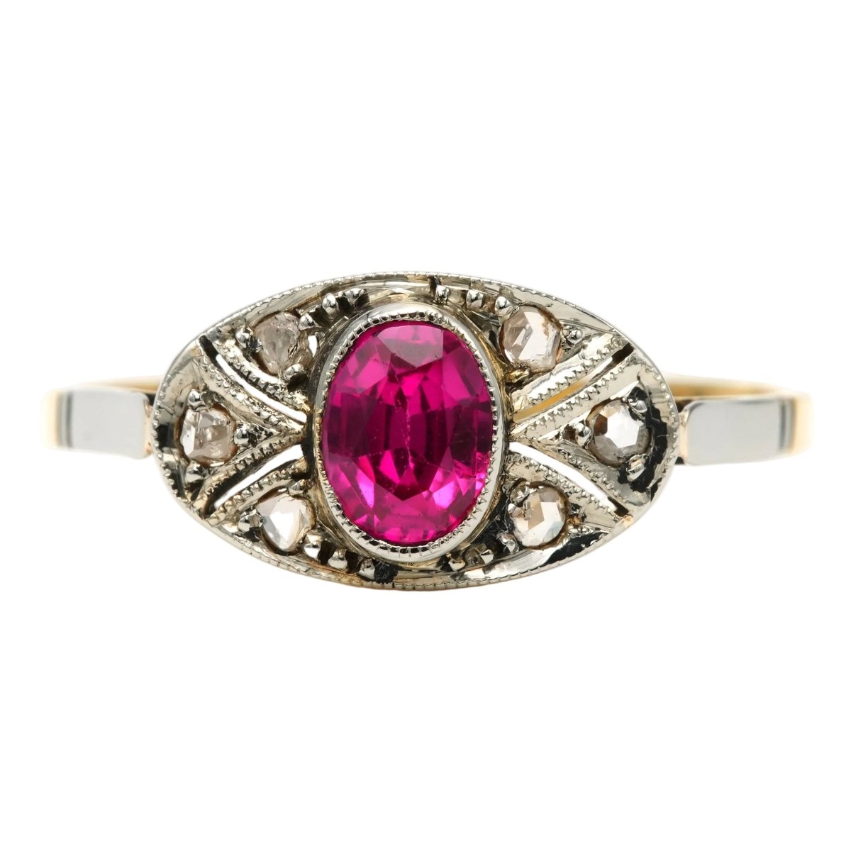 Bague Entourage en or blanc, or jaune, rubis et diamants - Castafiore