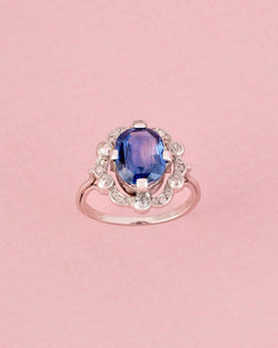 Bague Entourage en or blanc, platine, saphir et diamants