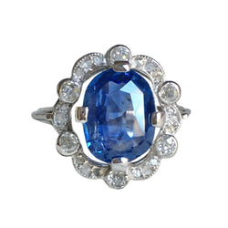 Bague Entourage en or blanc, platine, saphir et diamants - Castafiore