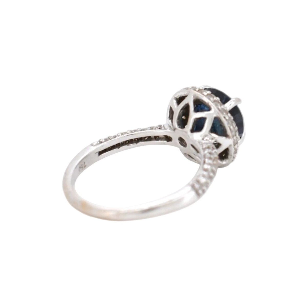 Bague Entourage en or blanc, saphir et diamants - Castafiore
