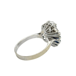 Bague Entourage en or blanc, saphirs et diamants - Castafiore