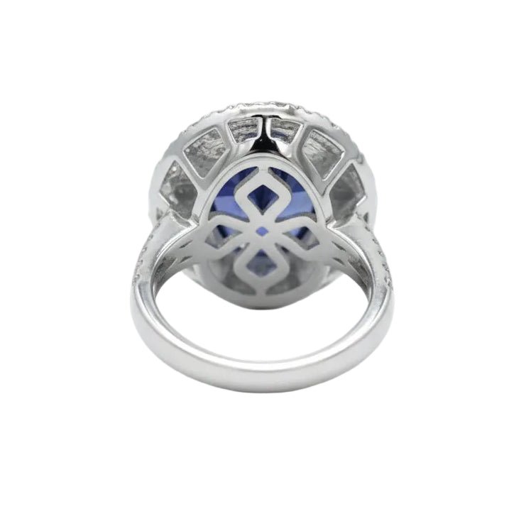 Bague Entourage en or blanc, tanzanite et diamants - Castafiore