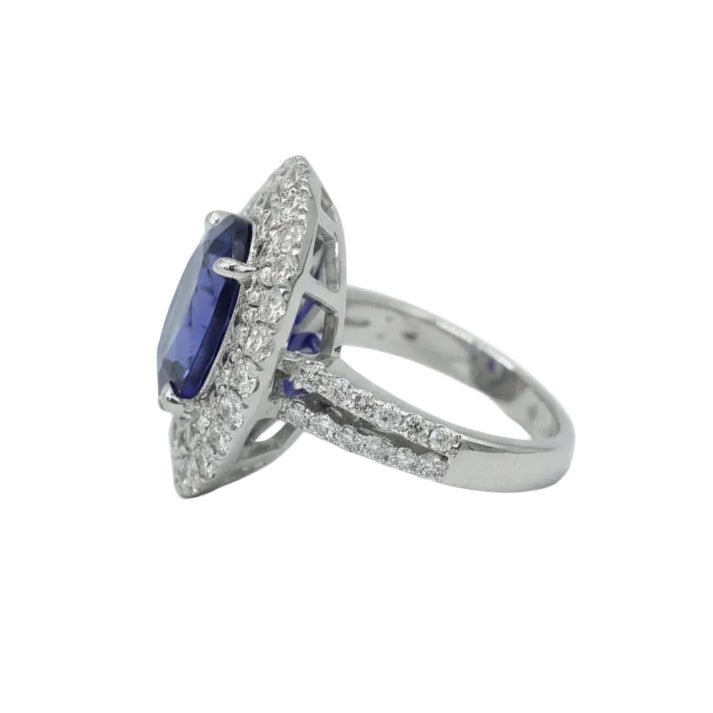 Bague Entourage en or blanc, tanzanite et diamants - Castafiore
