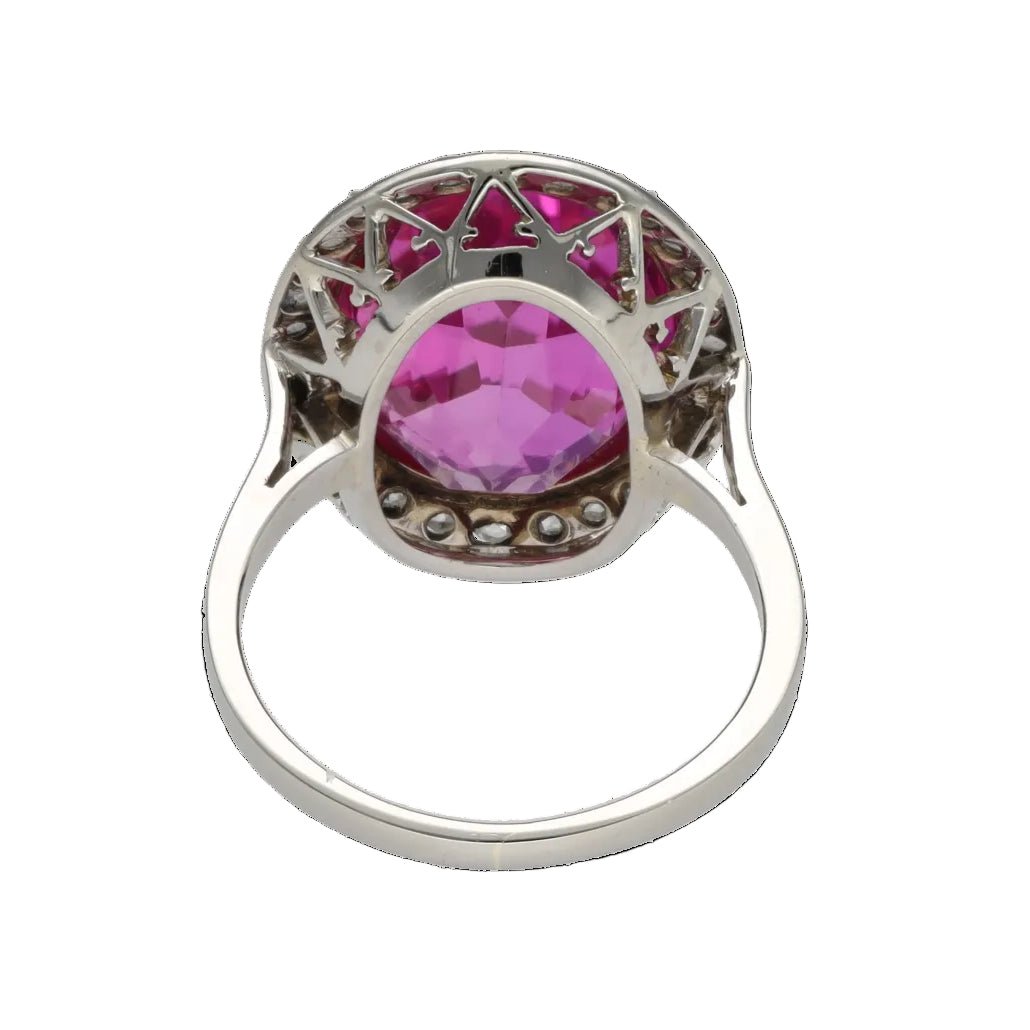 Bague Entourage en or blanc, verneuil et diamants - Castafiore