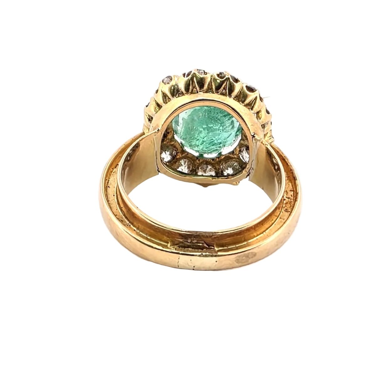 Bague Entourage en or jaune, émeraude et diamants - Castafiore