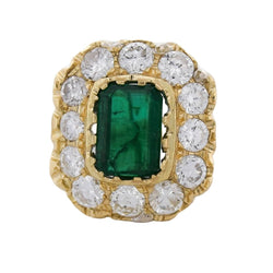 Bague Entourage en or jaune, émeraude et diamants - Castafiore
