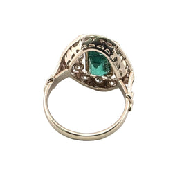 Bague Entourage en or jaune, émeraude et diamants - Castafiore