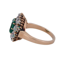 Bague Entourage en or jaune, émeraude et diamants - Castafiore