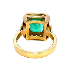 Bague Entourage en or jaune, émeraude et diamants - Castafiore