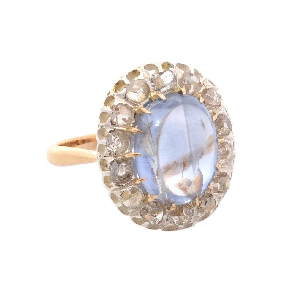 Bague Entourage en or jaune, platine, saphir et diamants - Castafiore