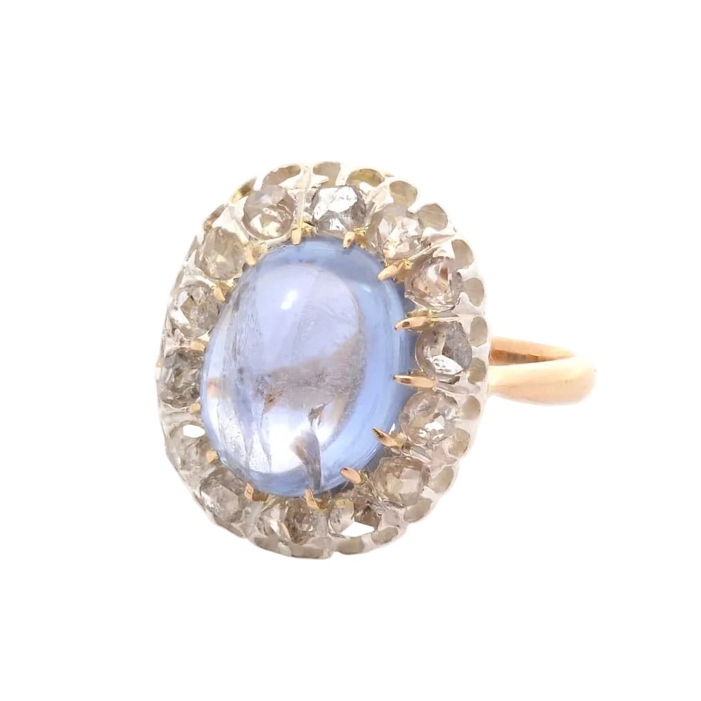 Bague Entourage en or jaune, platine, saphir et diamants - Castafiore