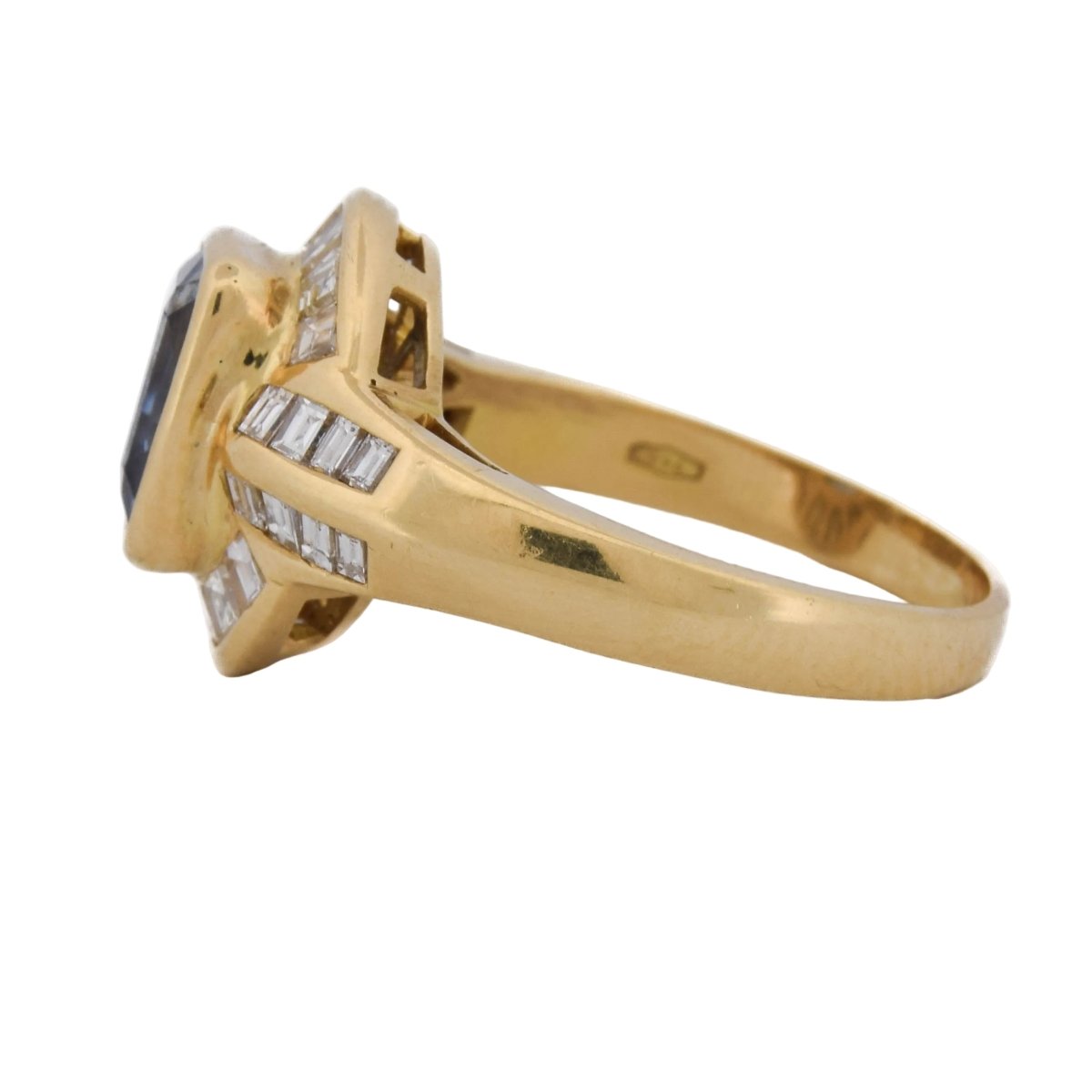 Bague Entourage en or jaune, saphir et diamants - Castafiore