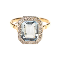 Bague Entourage en or jaune, topaze et diamants