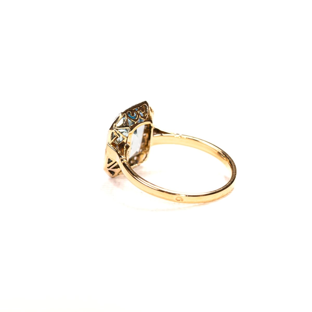 Bague Entourage en or jaune, topaze et diamants - Castafiore